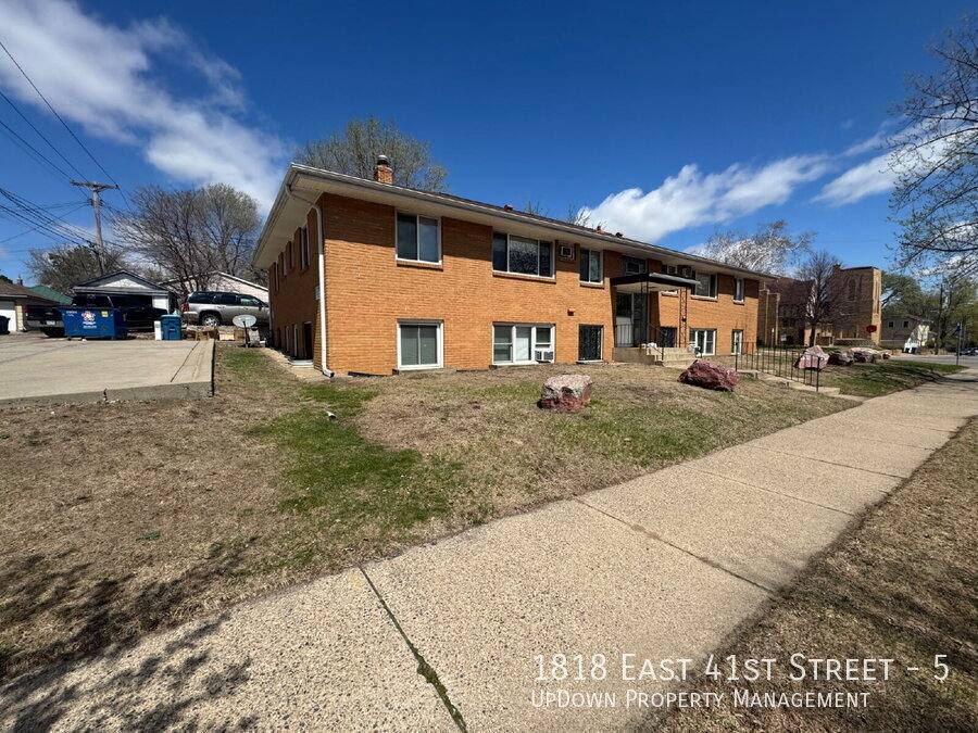 Apartment for rent at 1818 E 41st St #5, Minneapolis, MN 55407