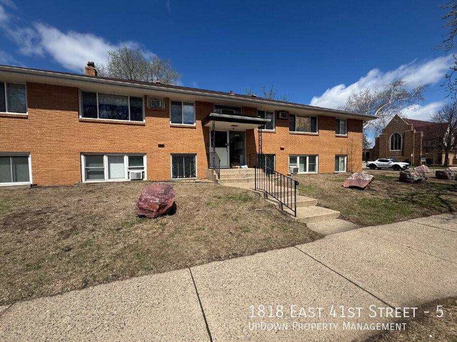 Apartment for rent at 1818 E 41st St #5, Minneapolis, MN 55407