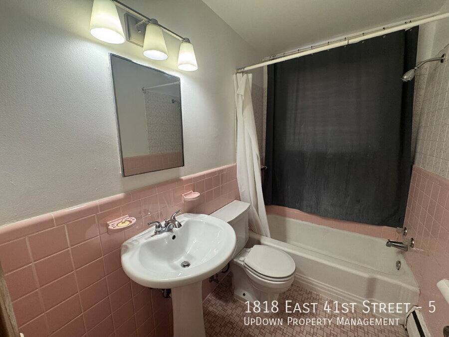 Apartment for rent at 1818 E 41st St #5, Minneapolis, MN 55407