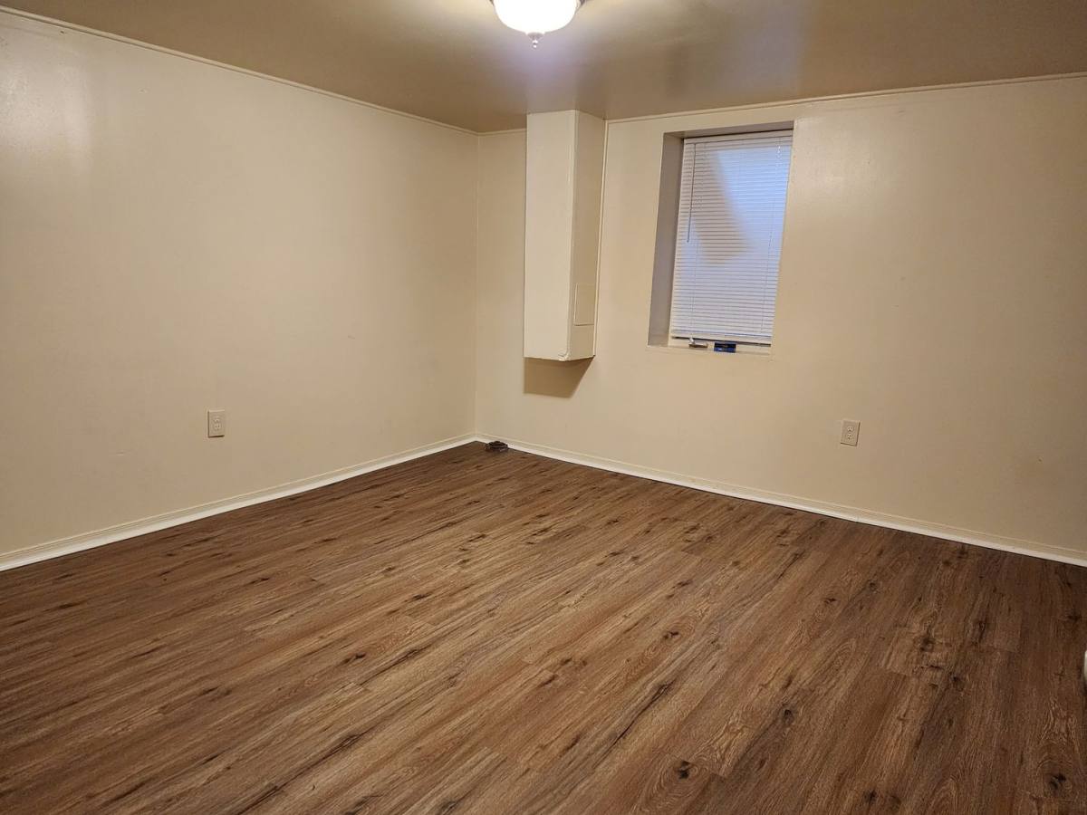 Apartment for rent at 807 W Alvin St, Hanover, PA 17331
