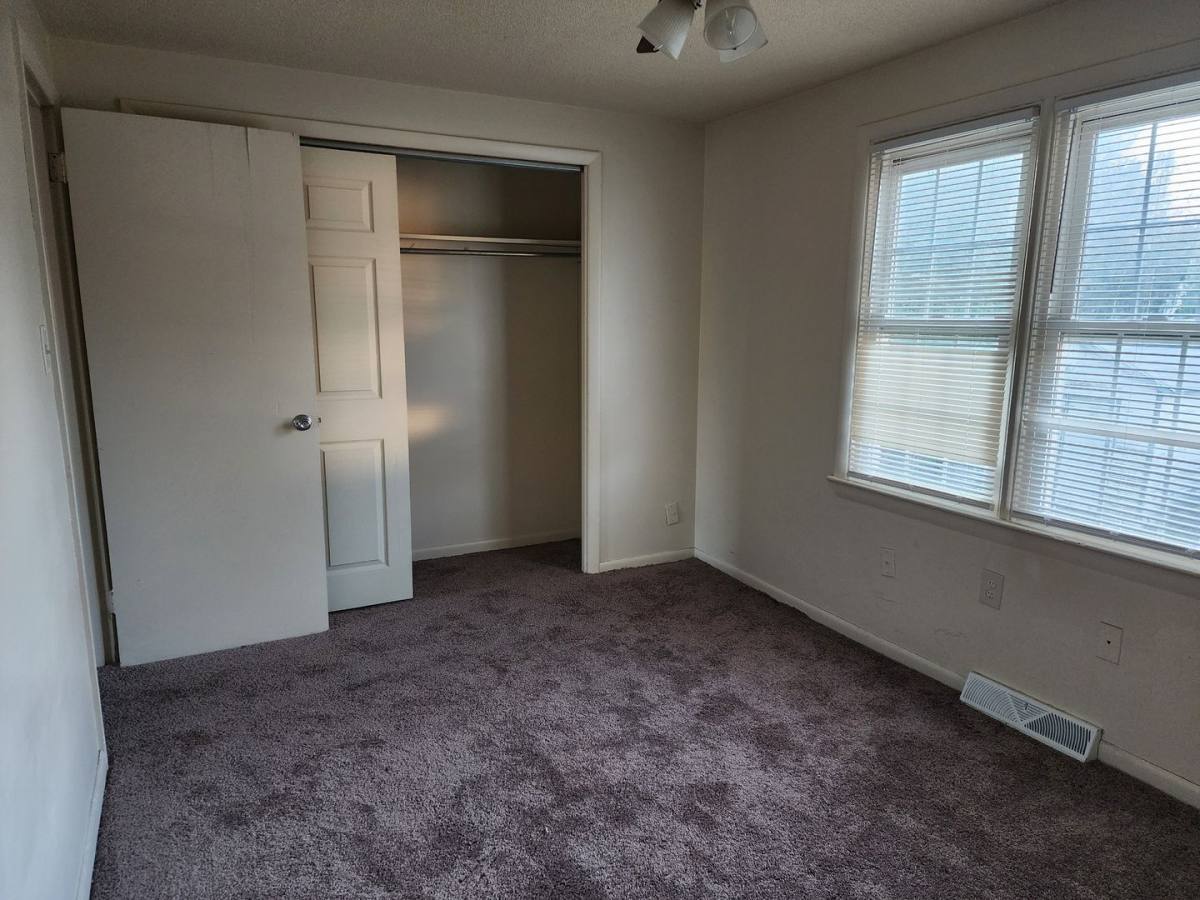 Apartment for rent at 807 W Alvin St, Hanover, PA 17331