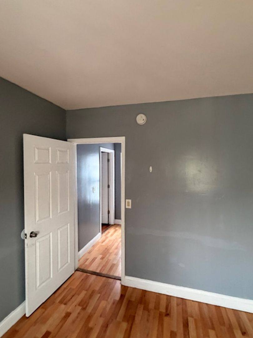 Apartment for rent at 925 Xenia Ave, Dayton, OH 45410
