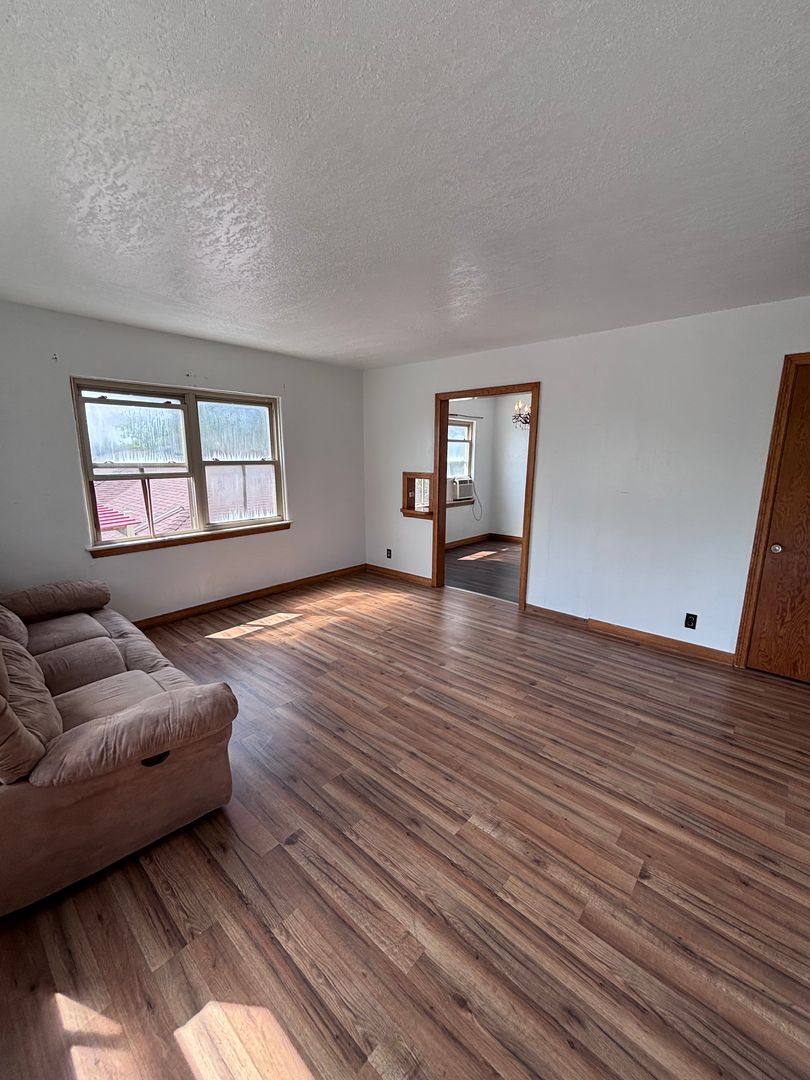 Apartment for rent at 629 S Reno Ave, El Reno, OK 73036