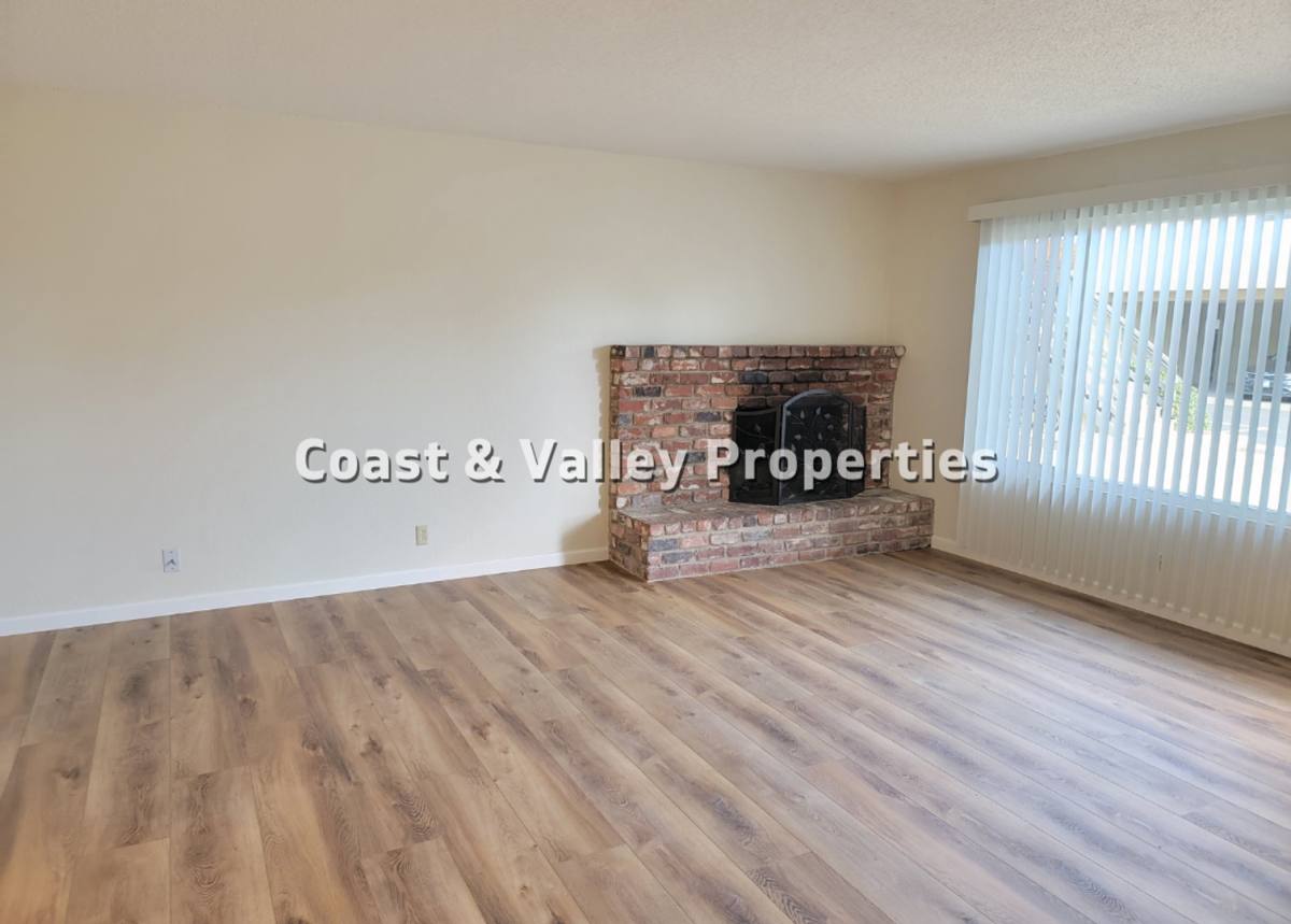 Apartment for rent at 281 Katherine Ave, Salinas, CA 93901