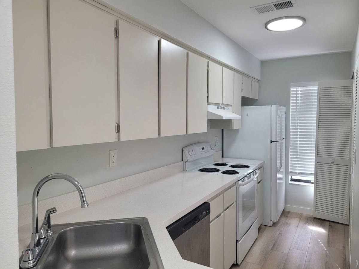 Townhouse for rent at 7114 Barclay Ave #C, Spring Hill, FL 34609