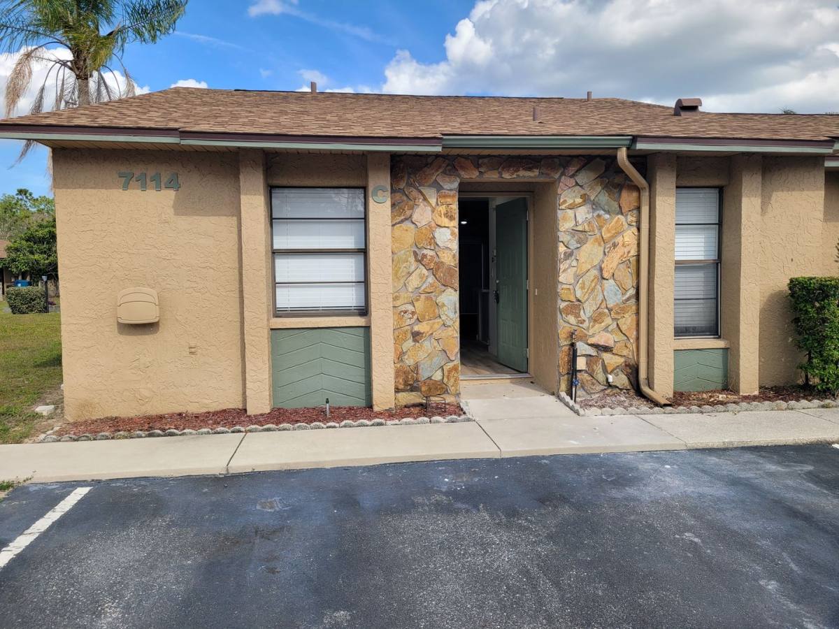 Townhouse for rent at 7114 Barclay Ave #C, Spring Hill, FL 34609