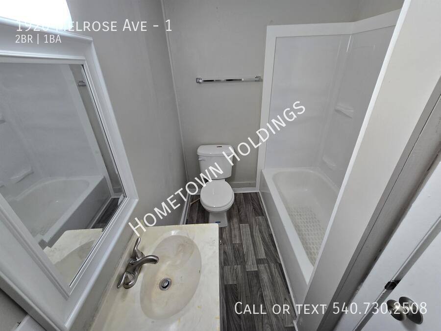 Apartment for rent at 1920 Melrose Ave #1, Roanoke, VA 24017