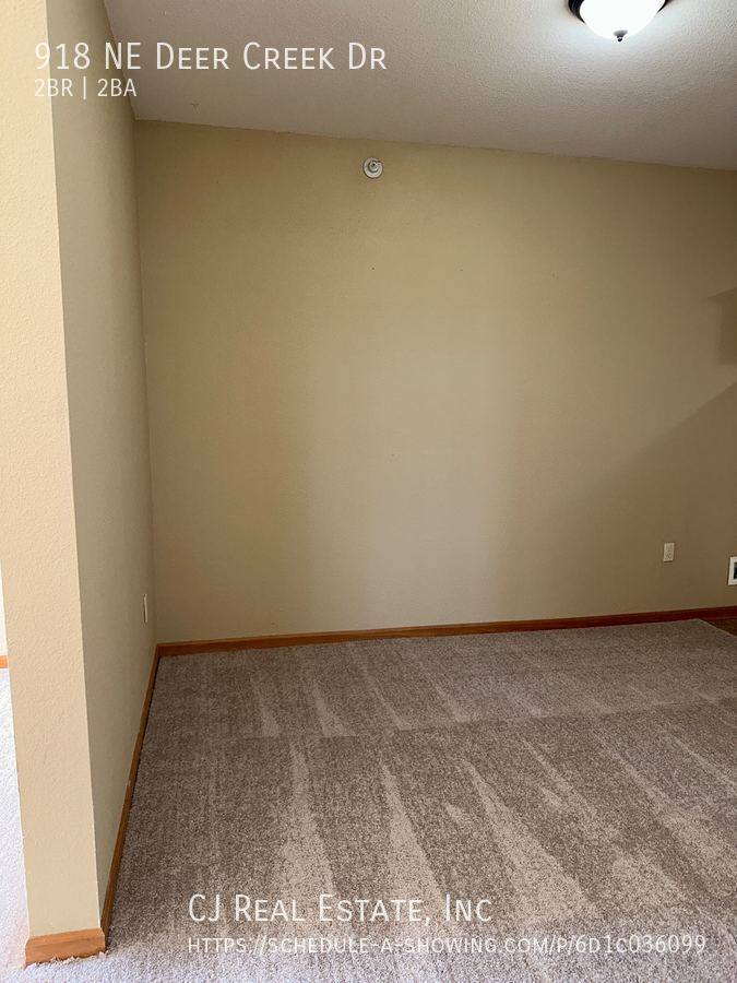 Apartment for rent at 918 NE Deer Creek Dr, Grain Valley, MO 64029