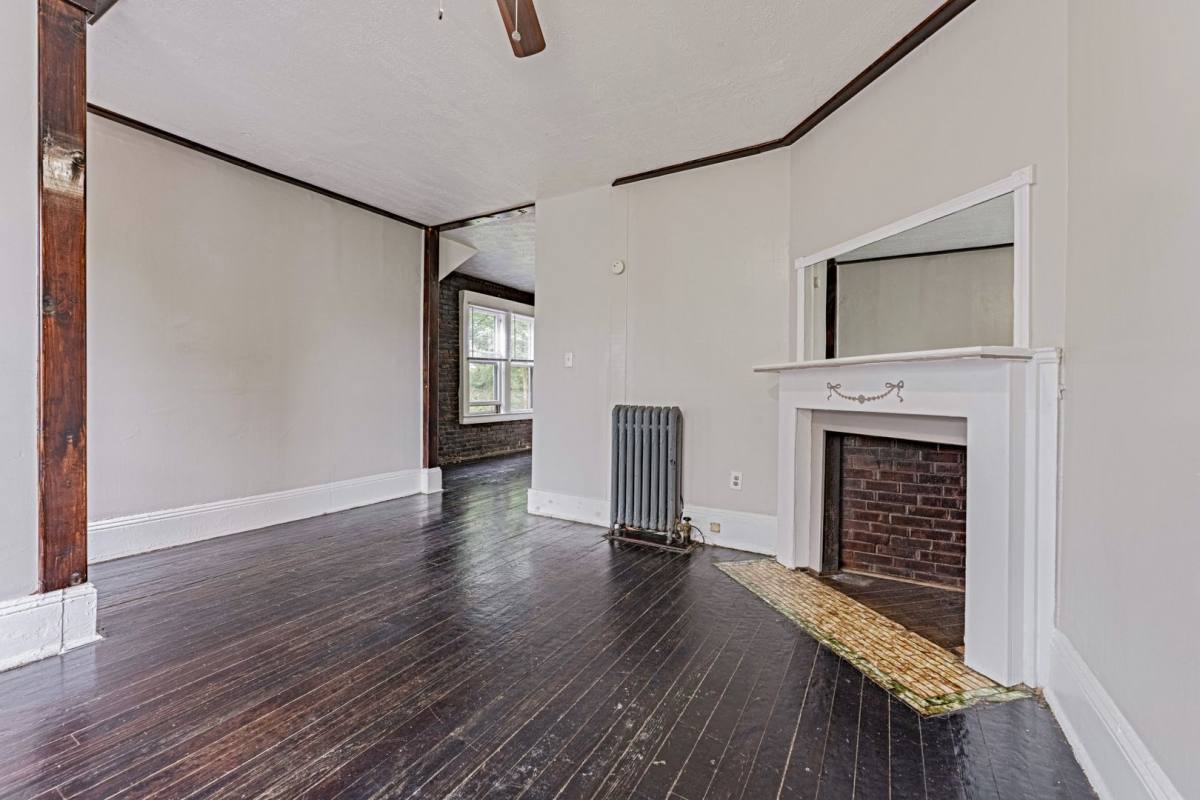 Apartment for rent at 1889-1899 West48th St, Cleveland, OH 44102