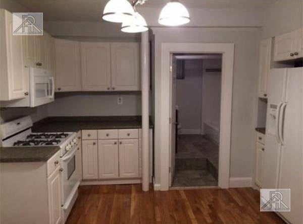 Apartment for rent at 3 Euston St #B, Brookline, MA 02445