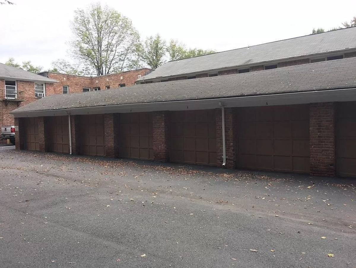 Apartment for rent at 31-47 Lafayette Ave, Chatham, NJ 07928
