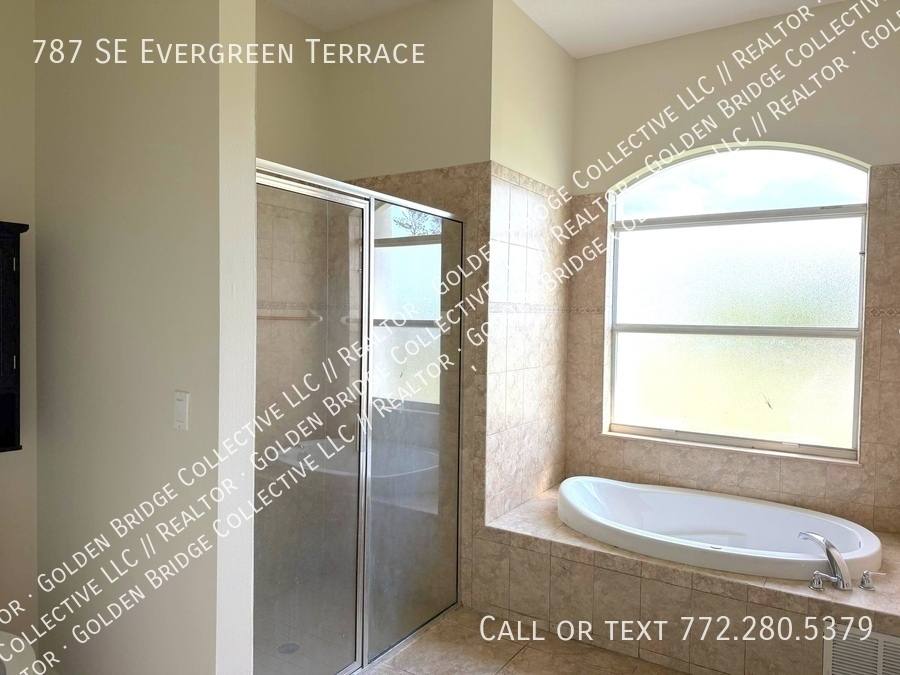 House for rent at 787 SE Evergreen Terrace, Port Saint Lucie, FL 34983