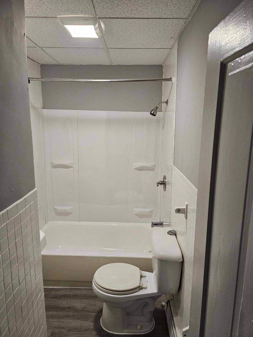 Apartment for rent at 276 S Loudon Ave, Baltimore, MD 21229