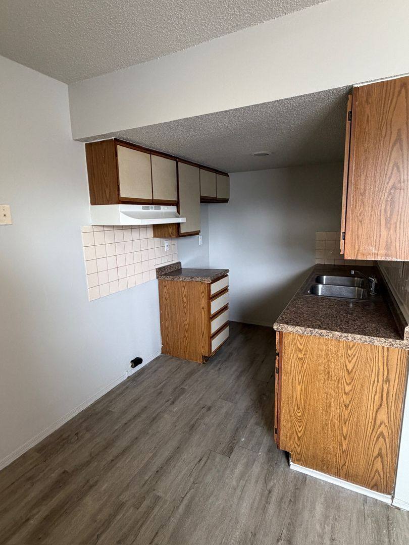 Apartment for rent at 115 Jerome St, East Saint Louis, IL 62206