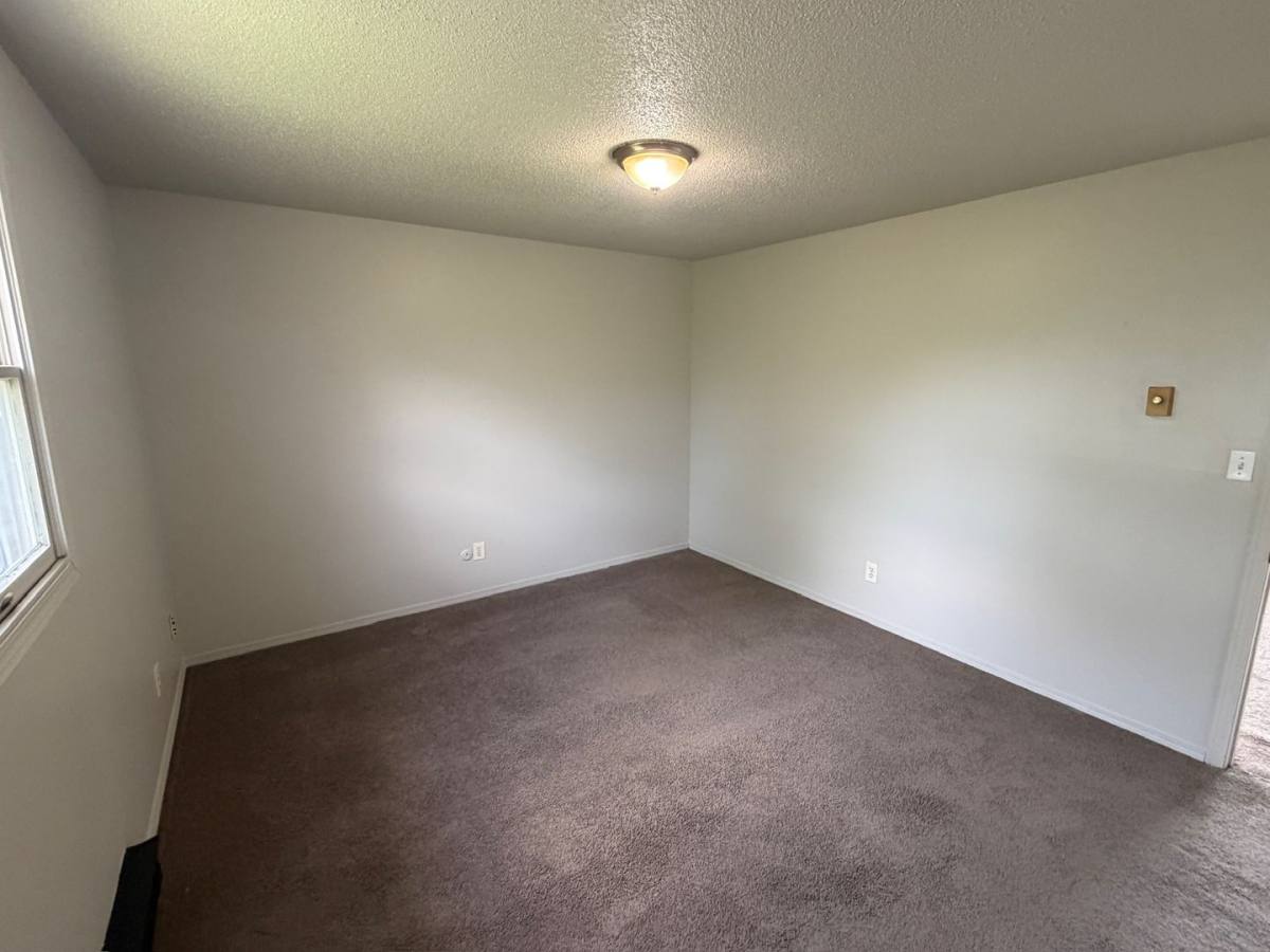Apartment for rent at 115 Jerome St, East Saint Louis, IL 62206