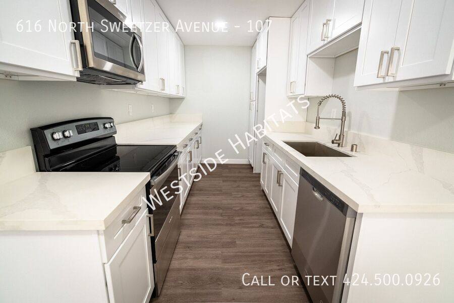 Apartment for rent at 616 N Sweetzer Ave #107, Los Angeles, CA 90048