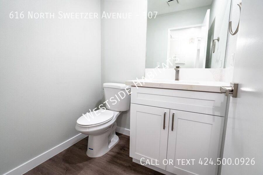 Apartment for rent at 616 N Sweetzer Ave #107, Los Angeles, CA 90048