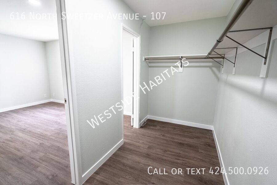 Apartment for rent at 616 N Sweetzer Ave #107, Los Angeles, CA 90048