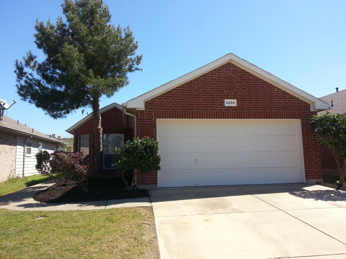 House for rent at 6256 Adonia Dr, Fort Worth, TX 76131