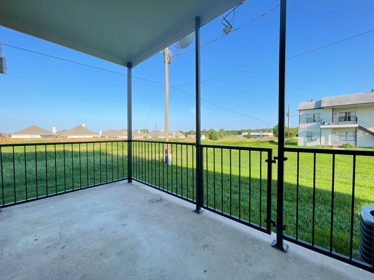 Apartment for rent at 11124 Liberty School Rd, Azle, TX 76020