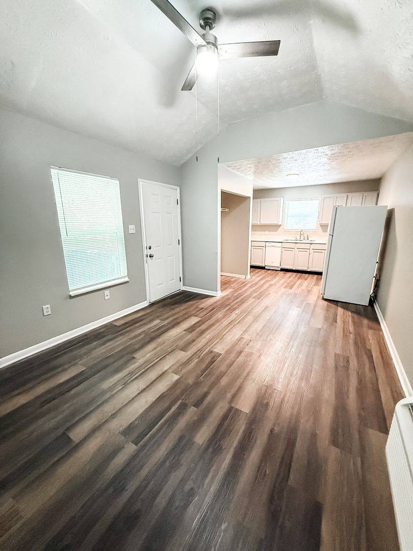 Apartment for rent at 5228 McIntyre Rd, Knoxville, TN 37914