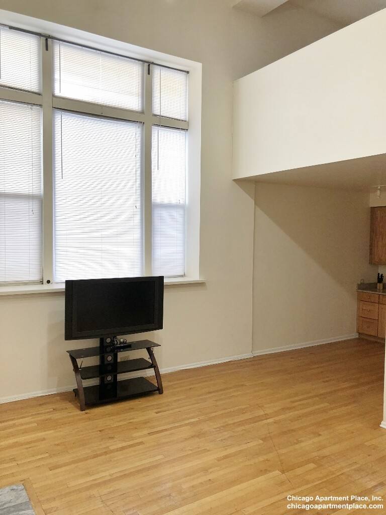 Apartment for rent at 3257 N Sheffield Ave #205, Chicago, IL 60657
