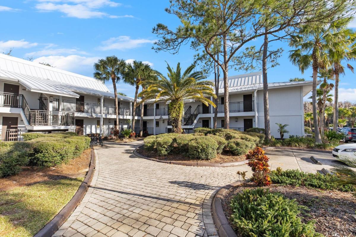 Condo for rent at 4744 Foxhunt Dr #1024&1022, Wesley Chapel, FL 33543