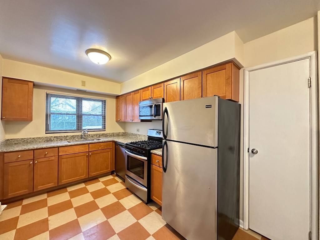 Apartment for rent at 1644 Sherwin #C4, Chicago, IL 60626