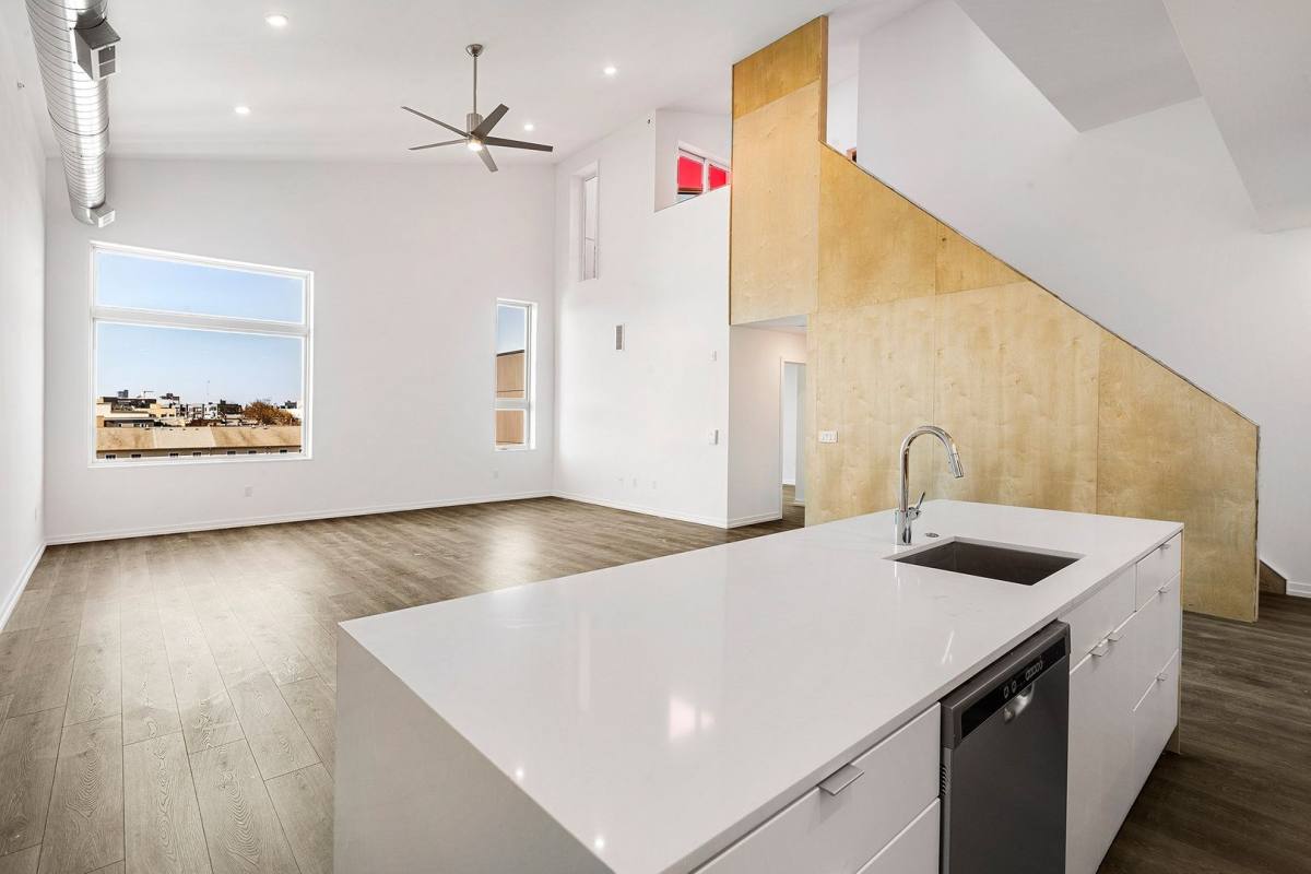 Apartment for rent at 1229-31 N Front St, Philadelphia, PA 19122