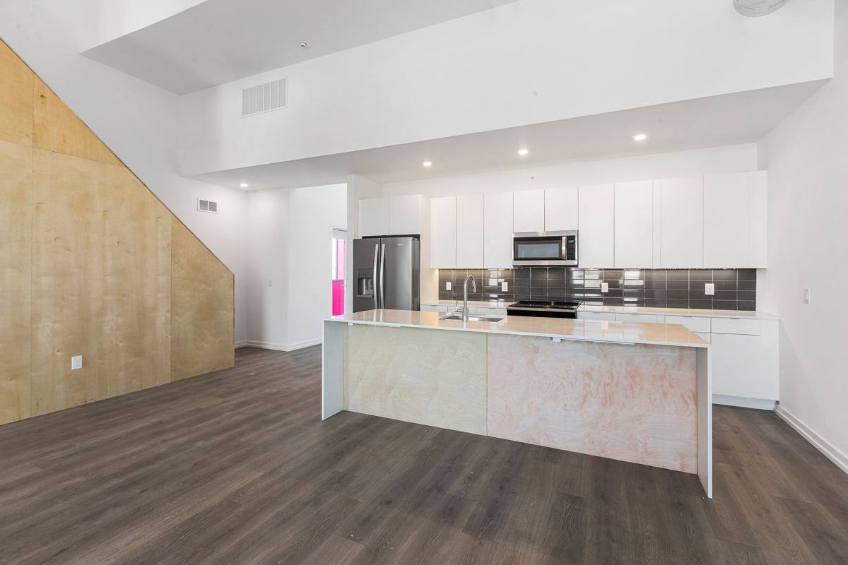 Apartment for rent at 1229-31 N Front St, Philadelphia, PA 19122