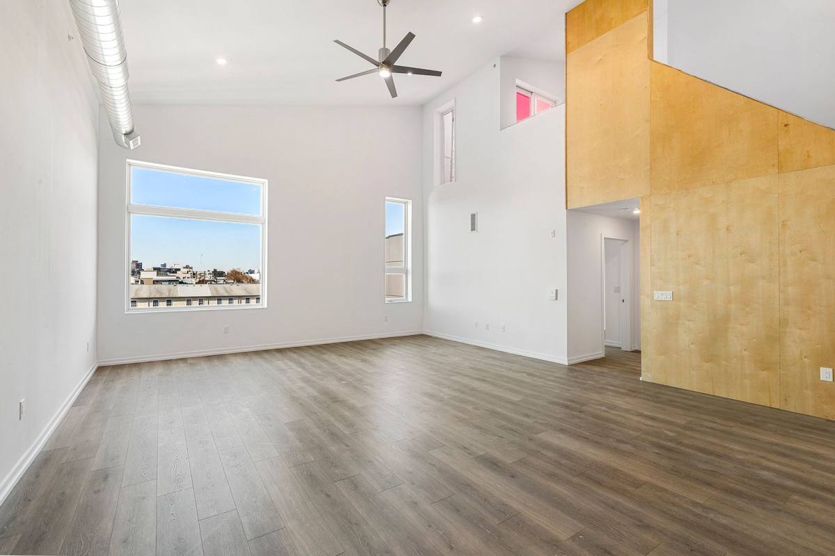 Apartment for rent at 1229-31 N Front St, Philadelphia, PA 19122