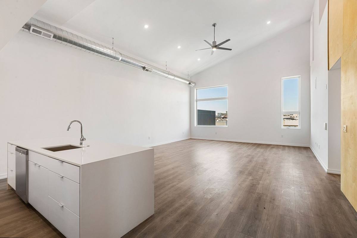 Apartment for rent at 1229-31 N Front St, Philadelphia, PA 19122