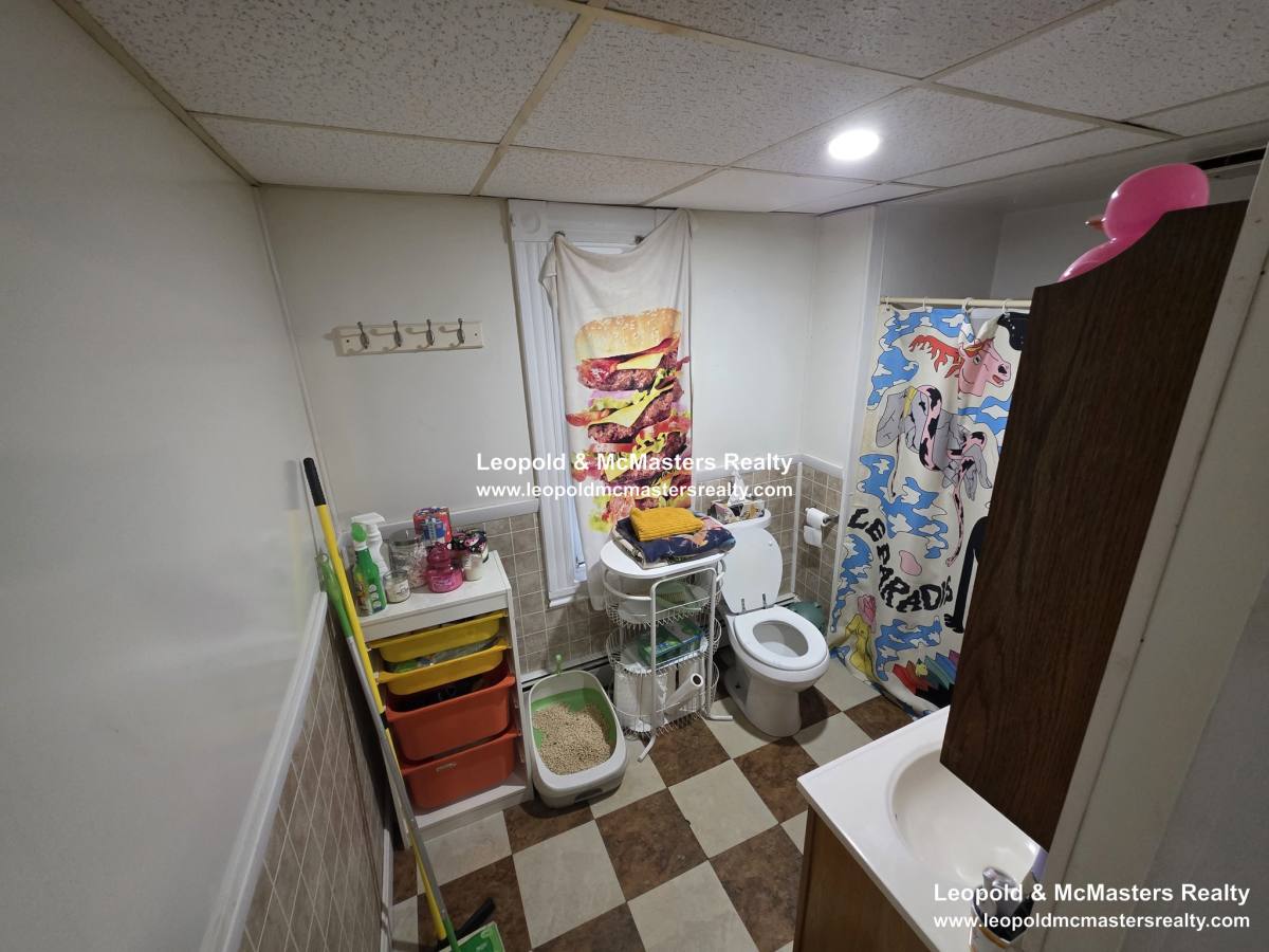 Apartment for rent at 139 Greenwood St #2, Gardner, MA 01440