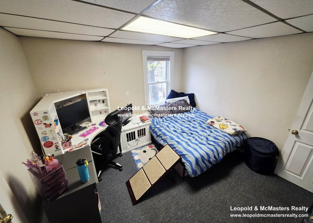 Apartment for rent at 139 Greenwood St #2, Gardner, MA 01440