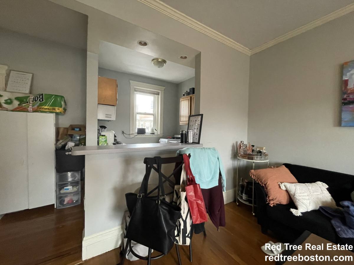 Apartment for rent at 107 Queensberry St #14, Boston, MA 02215