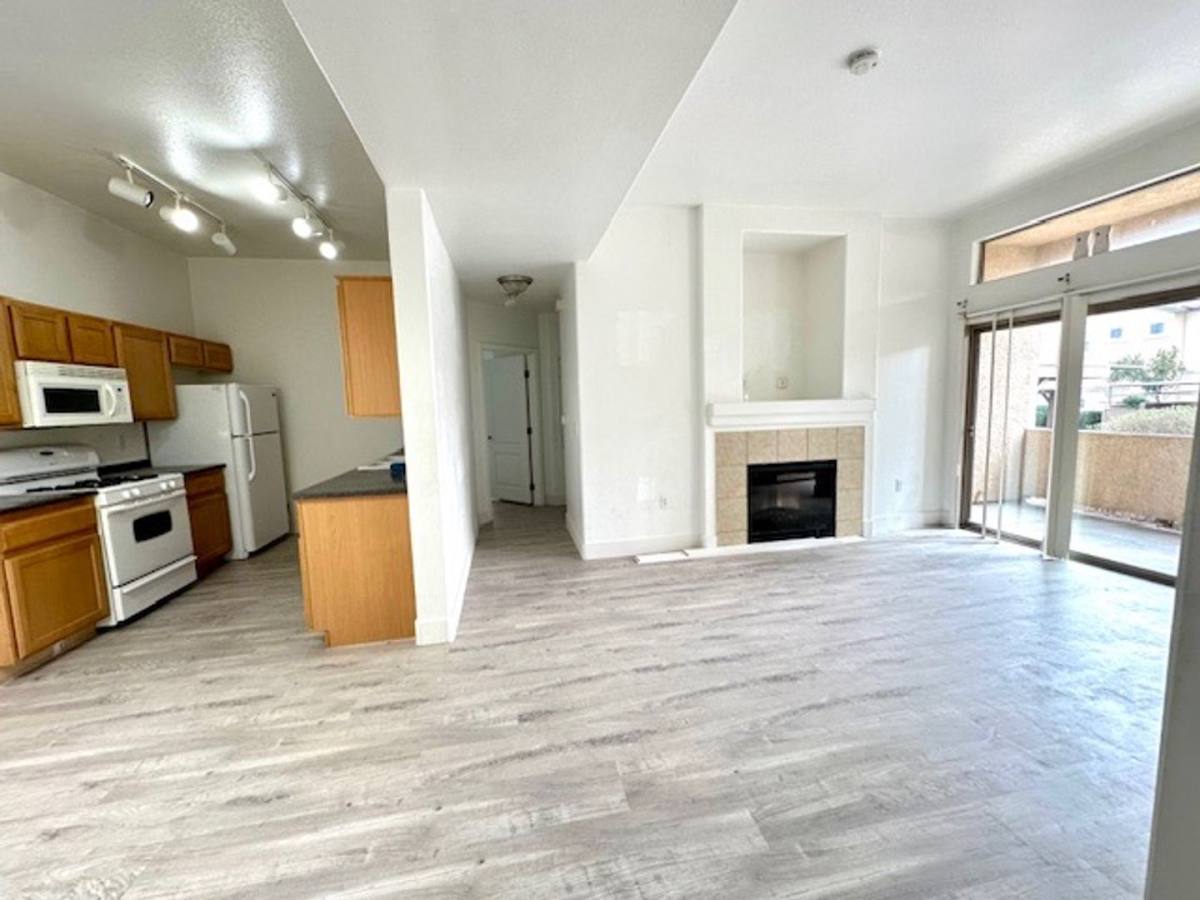 Apartment for rent at 8985 S Durango Dr, Las Vegas, NV 89113