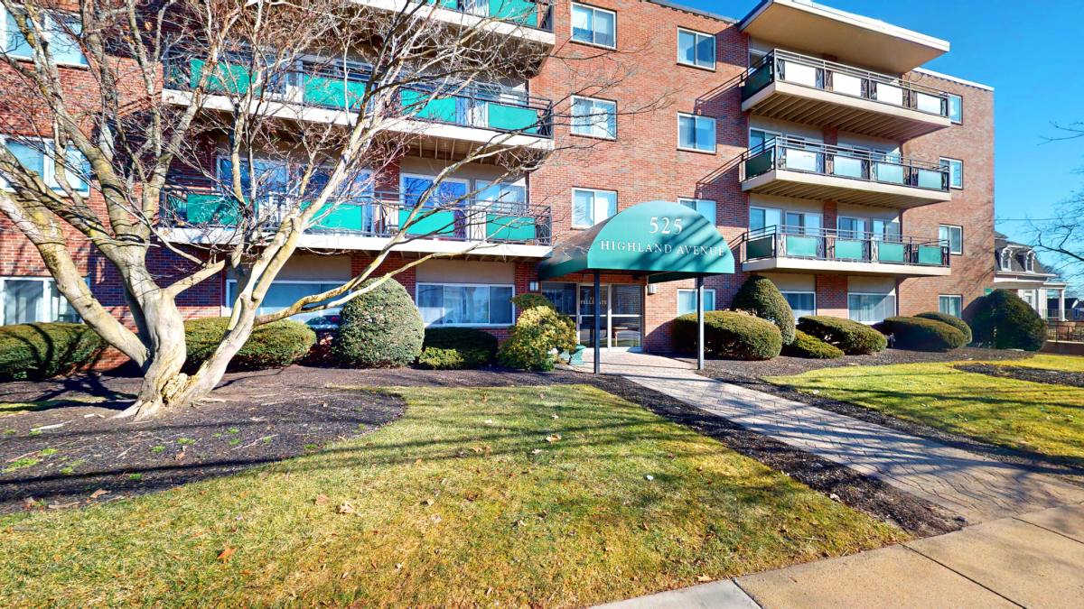Apartment for rent at 525 Highland Ave #11, Malden, MA 02148