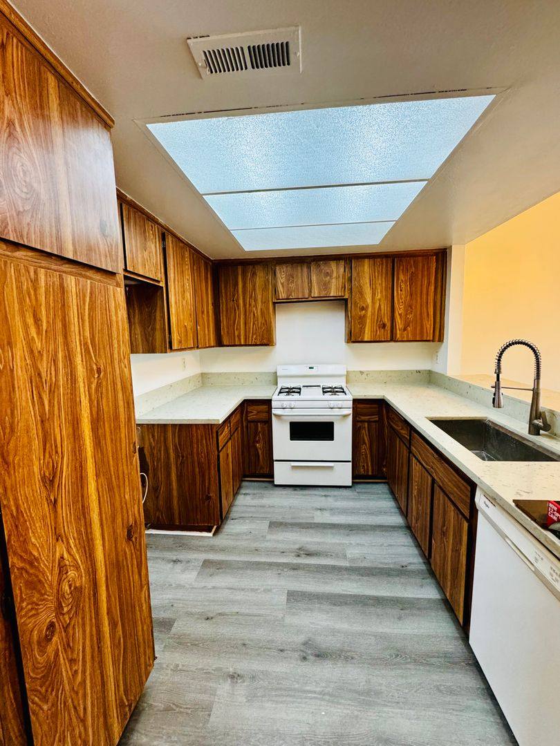 Condo for rent at 12050 226th St #L, Hawaiian Gardens, CA 90716