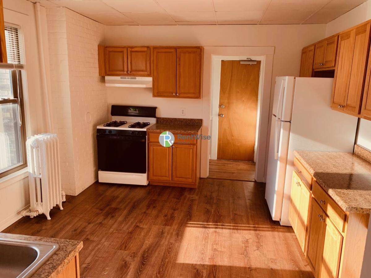 Apartment for rent at 337 Washington St #5, Newton Center, MA 02459