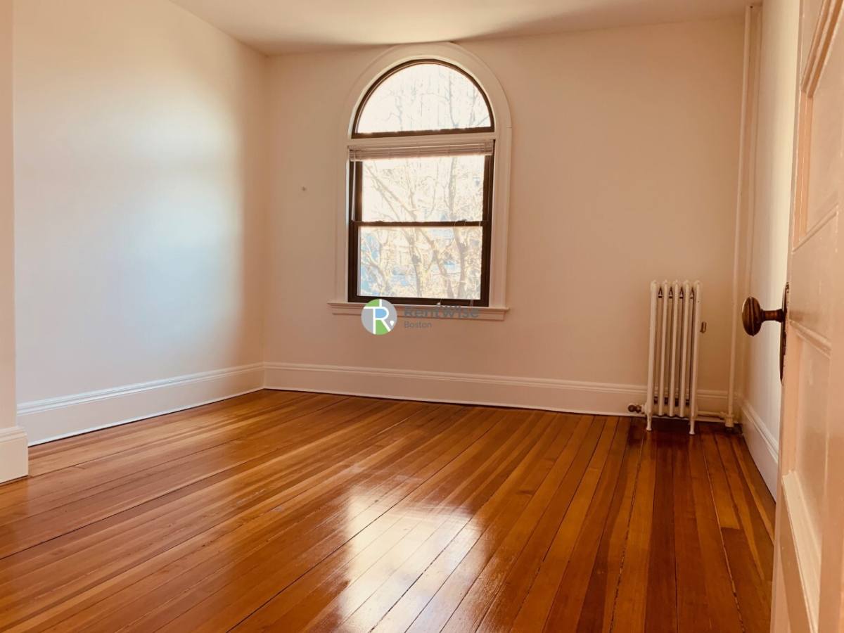 Apartment for rent at 337 Washington St #5, Newton Center, MA 02459