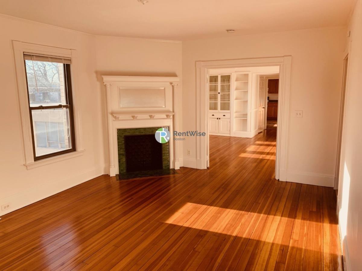 Apartment for rent at 337 Washington St #5, Newton Center, MA 02459