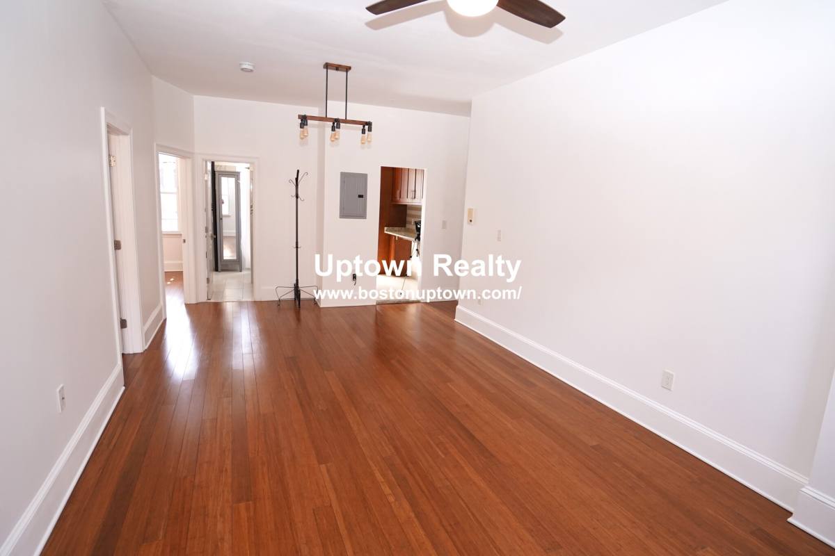 Apartment for rent at 72 Strathmore #1, Brighton, MA 02135