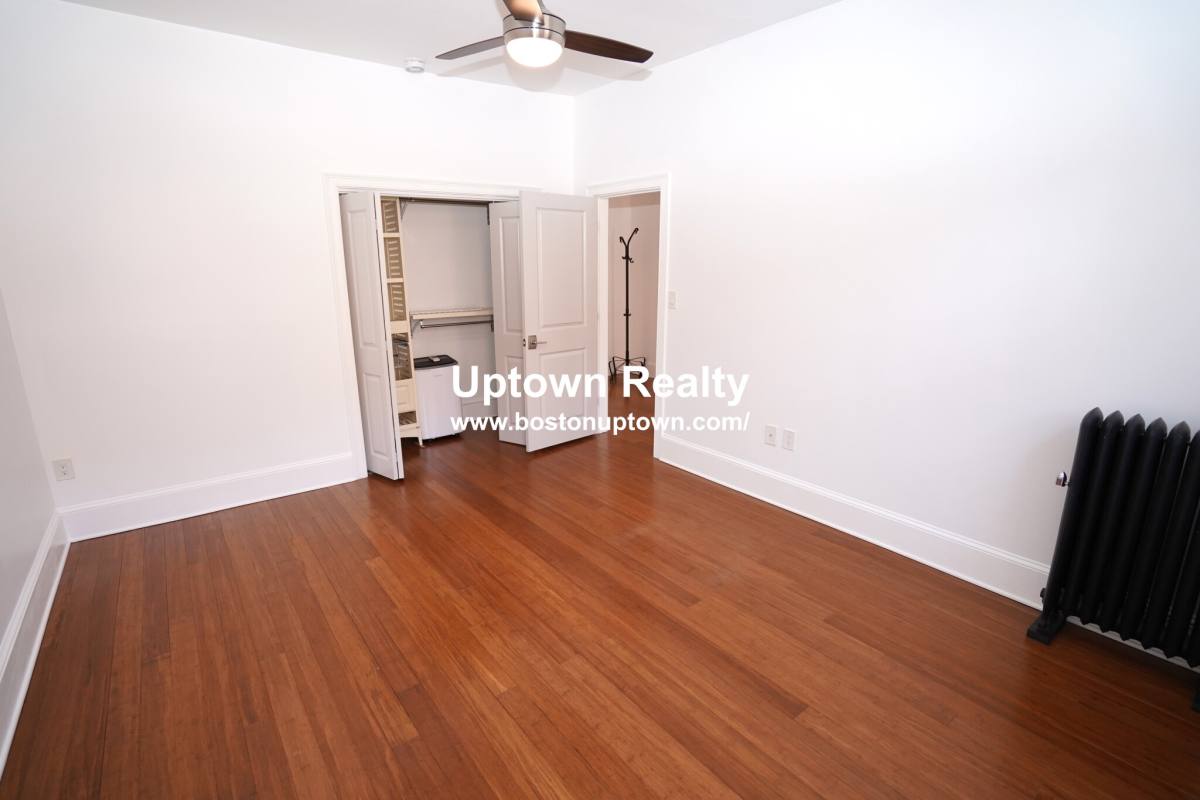 Apartment for rent at 72 Strathmore #1, Brighton, MA 02135