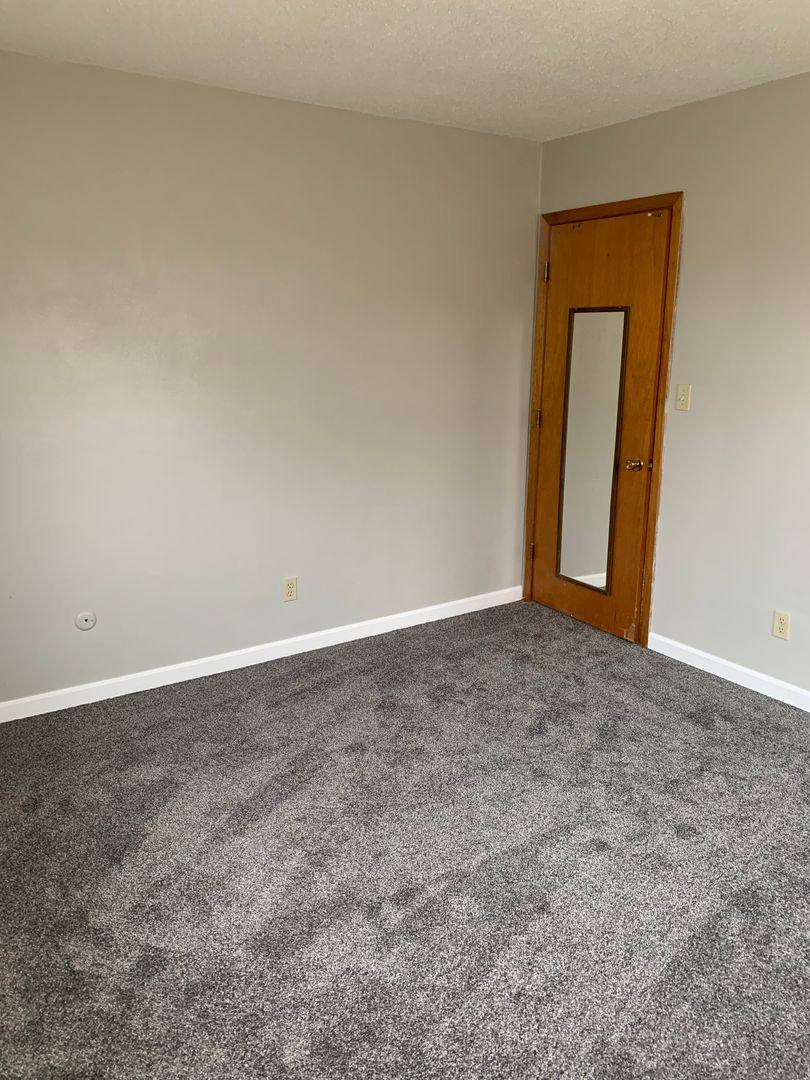 Apartment for rent at 118 E Phillip Ave, Norfolk, NE 68701