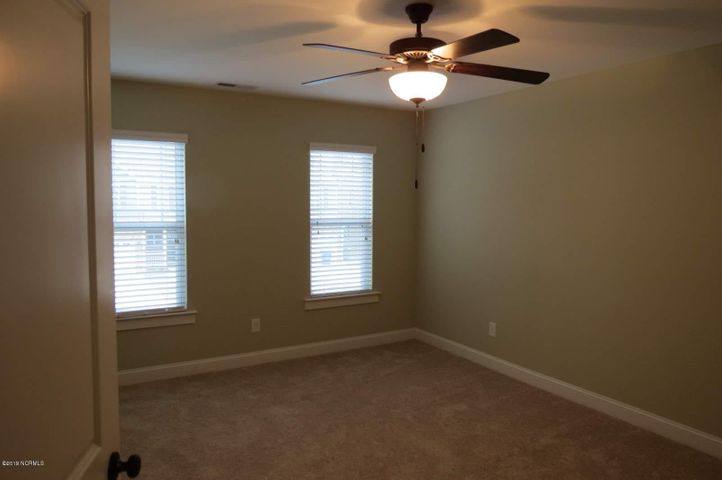 Townhouse for rent at 1805 Fox Den Way #5, Greenville, NC 27858