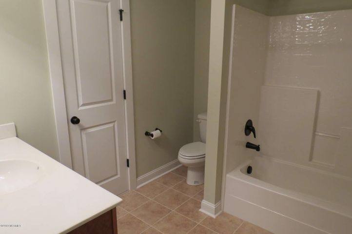Townhouse for rent at 1805 Fox Den Way #5, Greenville, NC 27858