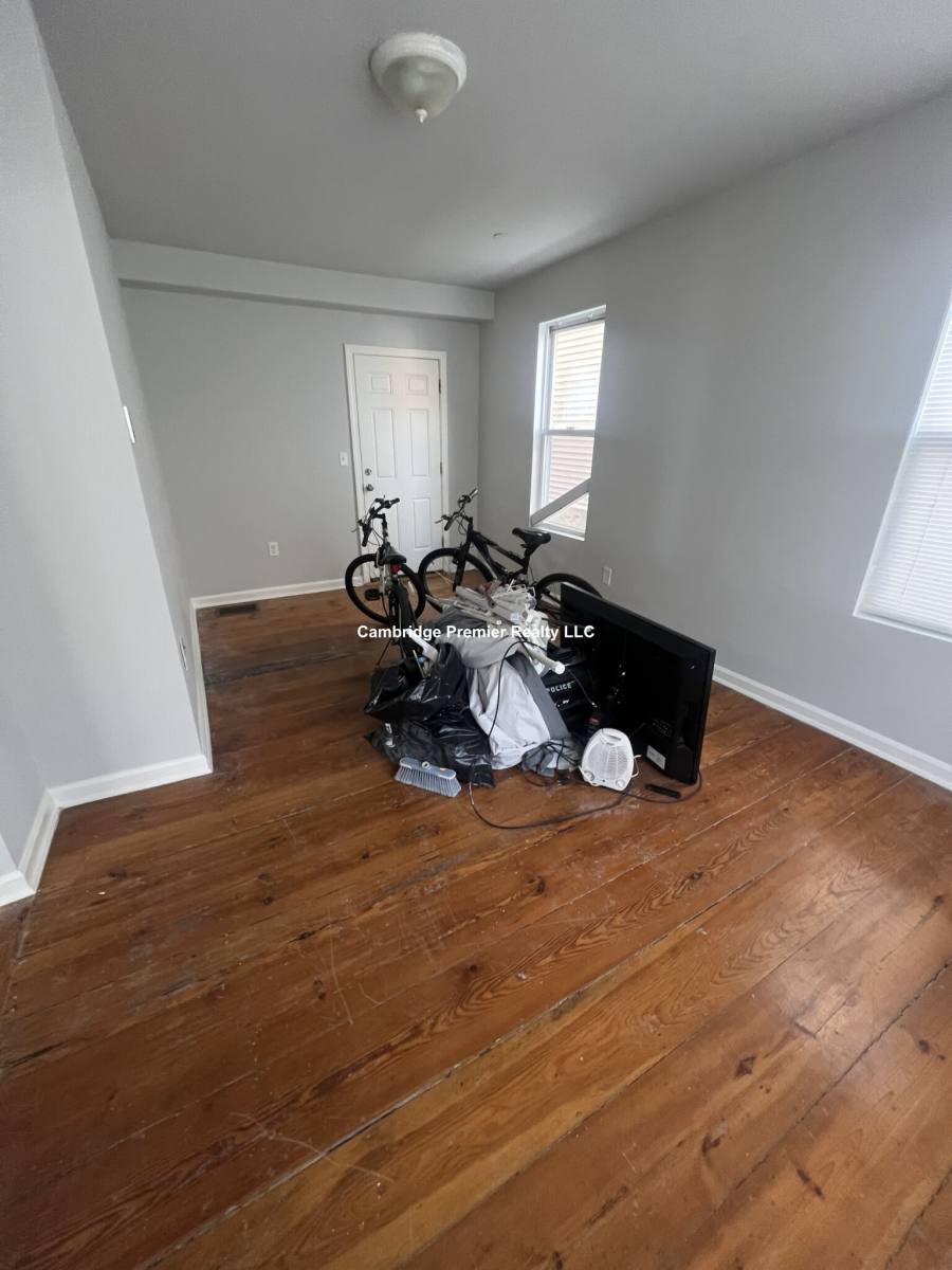 Apartment for rent at 14 Union St #1, Lowell, MA 01852