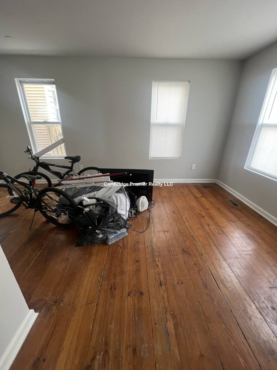 Apartment for rent at 14 Union St #1, Lowell, MA 01852