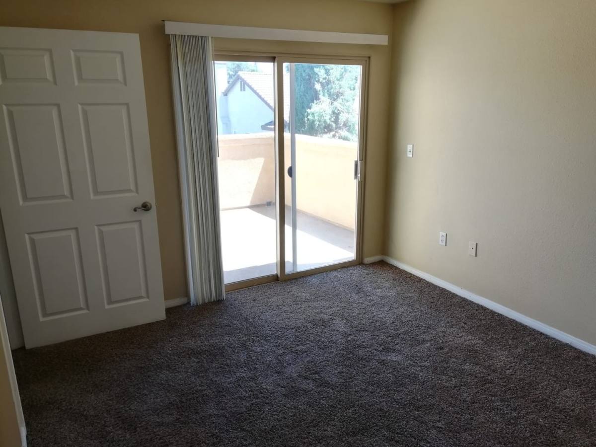 Apartment for rent at 1054 N Orange St, Riverside, CA 92501