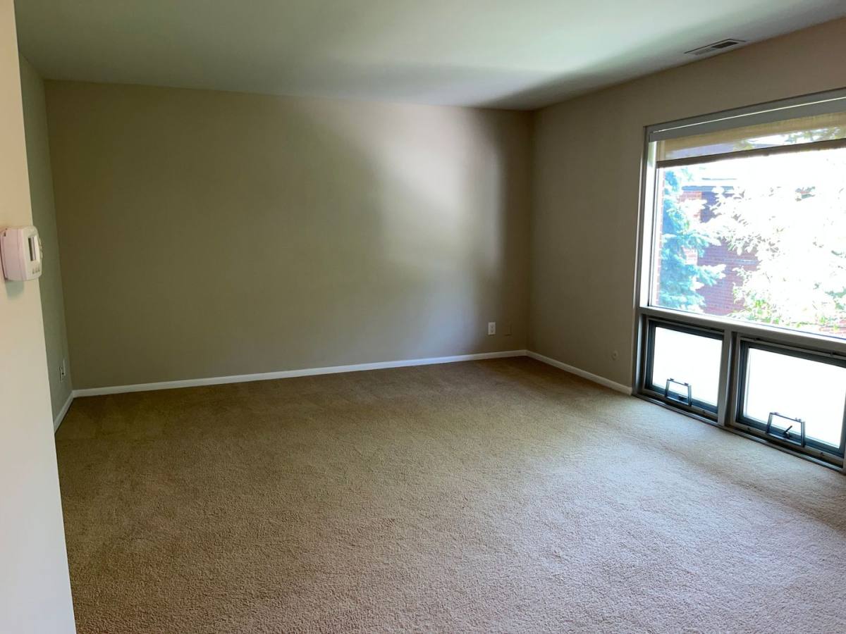 Apartment for rent at 1155 Edgehill Rd, Columbus, OH 43212